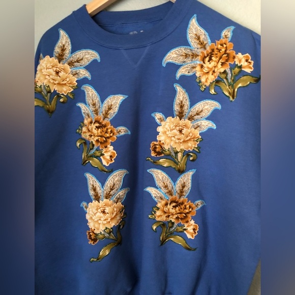 VTG embellished Blue Floral Women's Sweater XL in Mens so more room for women - Picture 3 of 7